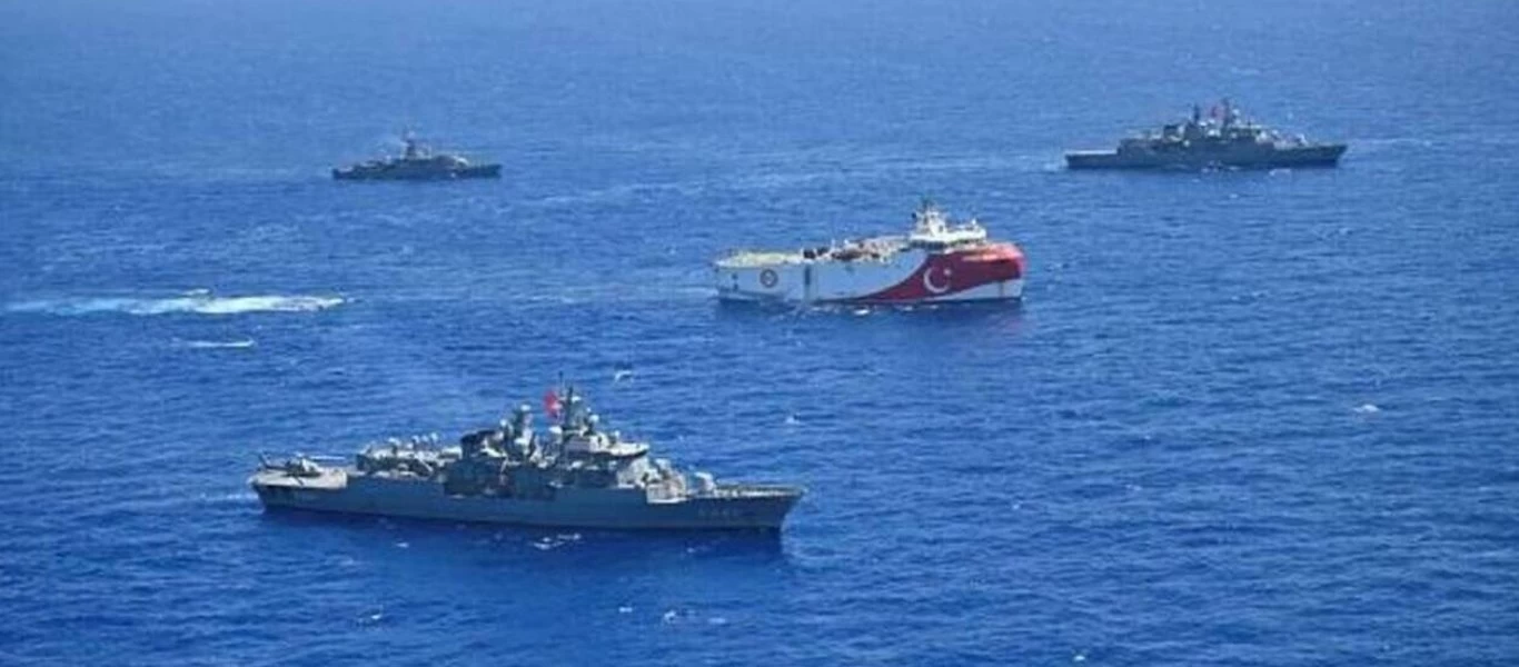 Περικυκλωμένο από τουρκικά πολεμικά το Oruc Reis για αποτροπή νηοψίας